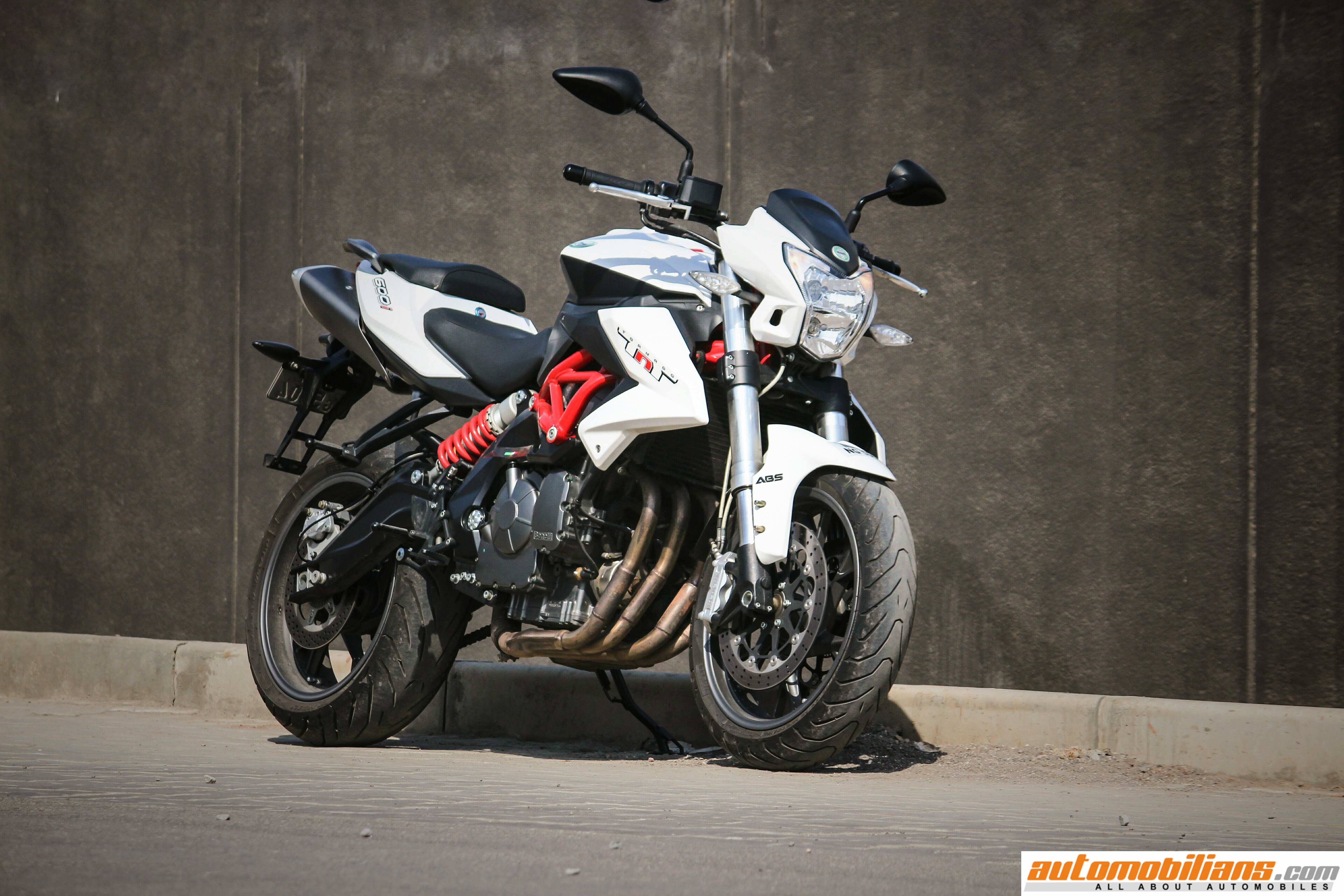 Benelli-TNT-600i-ABS-Test-Drive-Review-A