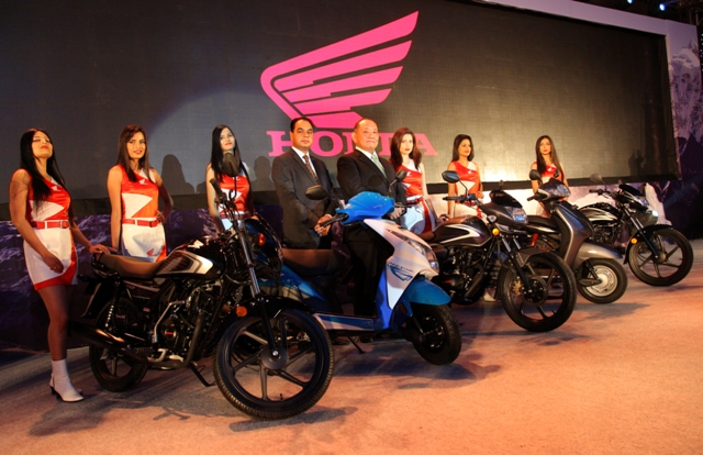 Honda Refreshes its Motorcycles and Scooters for FY’ 2015-2016