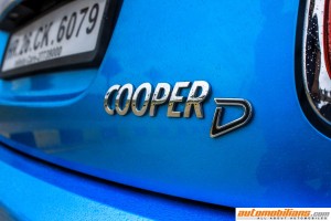 2015 MINI Cooper D 5-Door Hardtop Test Drive Review - Automobilians.com