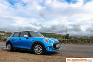 2015 MINI Cooper D 5-Door Hardtop Test Drive Review - Automobilians.com