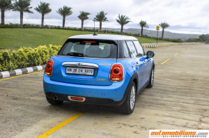 2015 MINI Cooper D 5-Door - Hardtop - Exterior - Test Drive Review - Automobilians.com