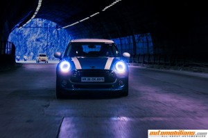 2015 MINI Cooper D 5-Door Hardtop Test Drive Review - Automobilians.com