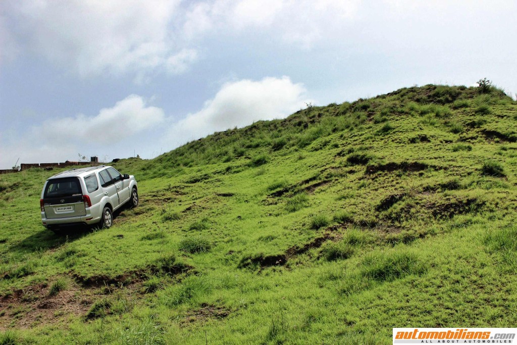 2015 Tata Safar Storme Facelift VX 4x4 - Automobilians (13)