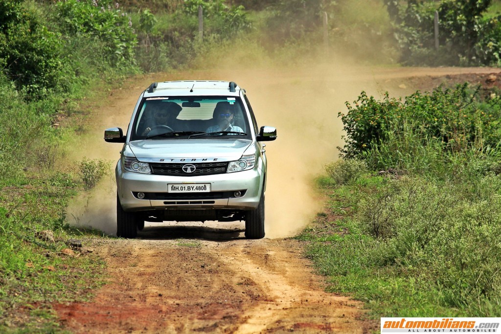 2015 Tata Safar Storme Facelift VX 4x4 - Automobilians (32)