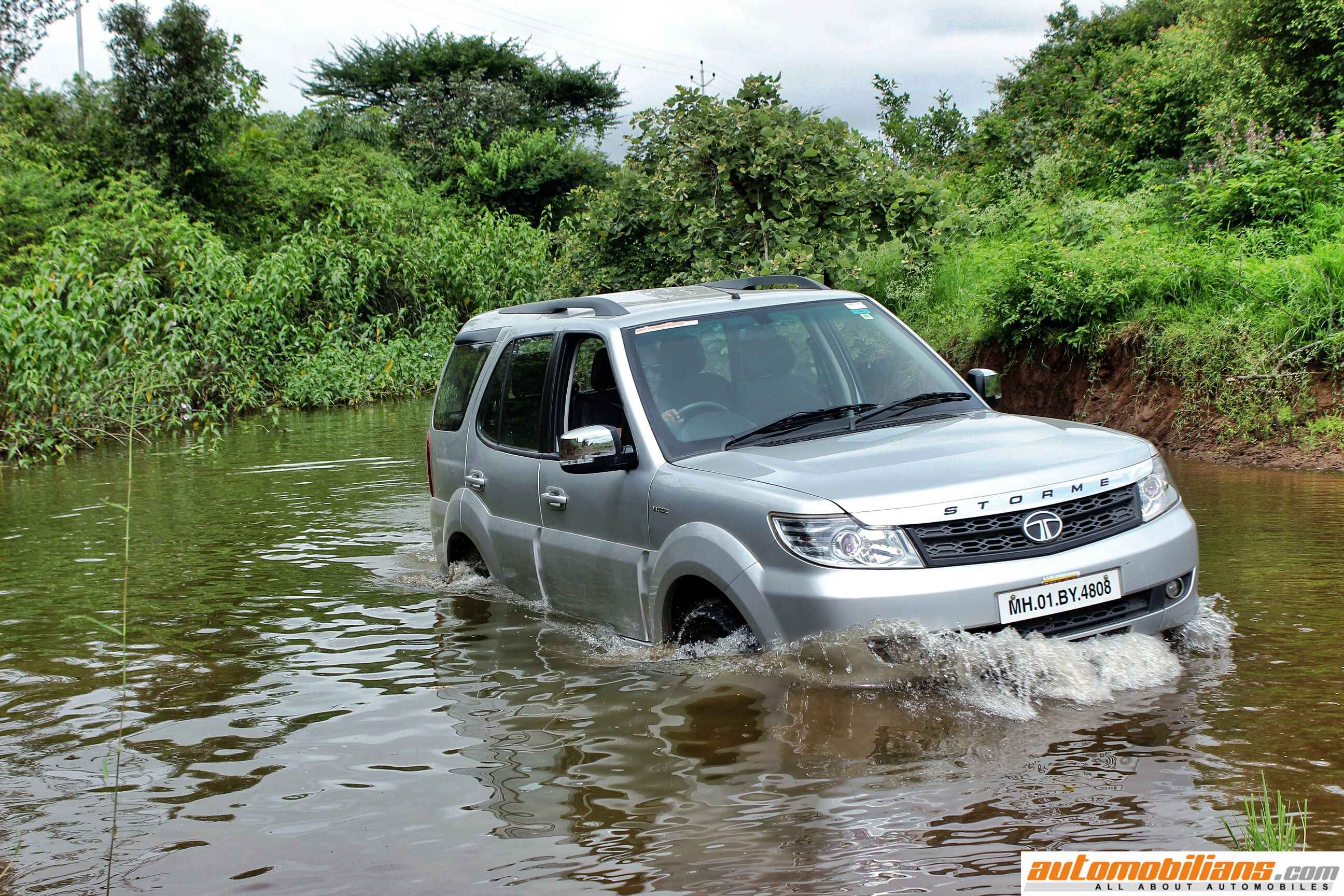 2015 Storme Review 2015 Tata Safari Storme Test Drive