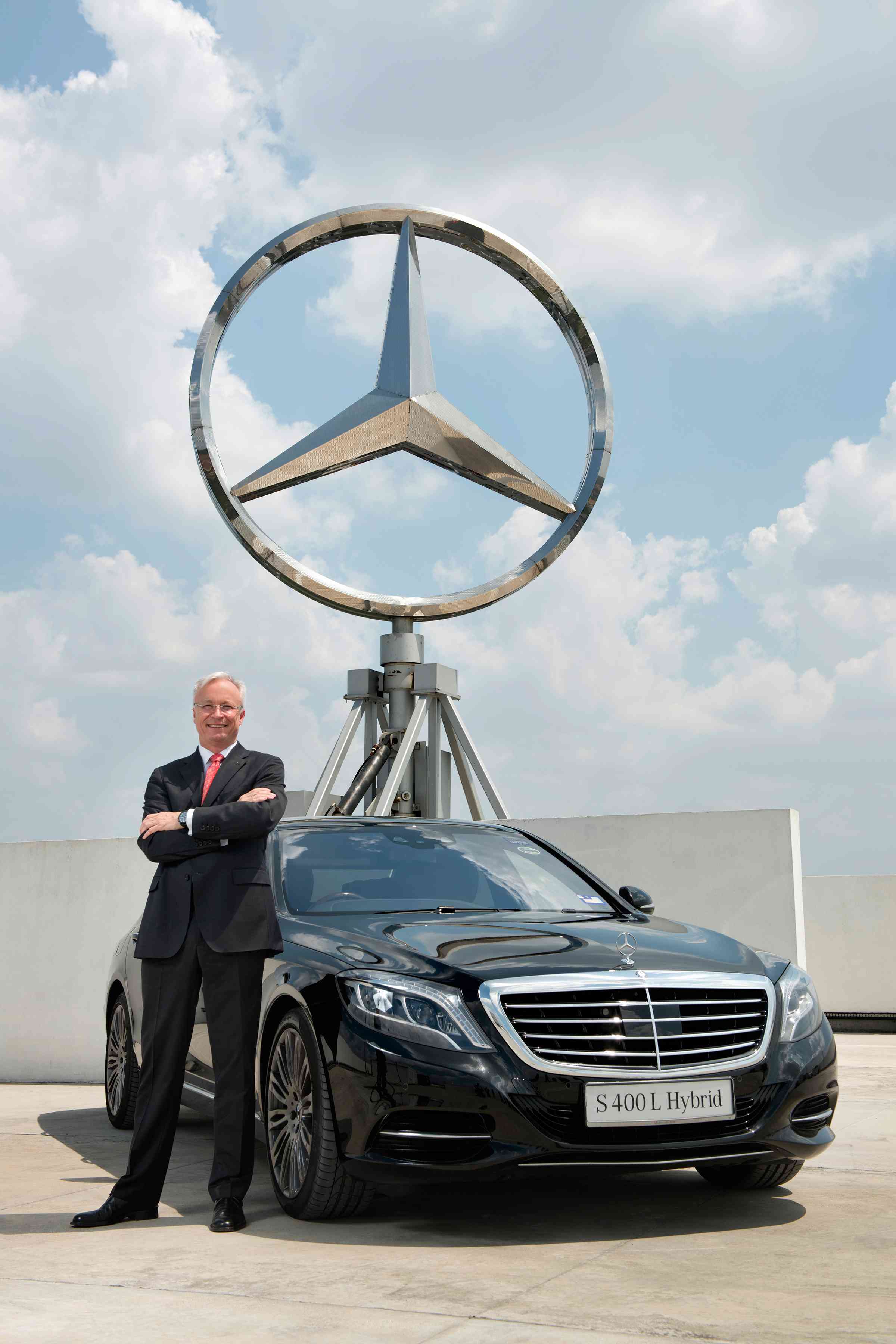 Mercedes-Benz Appoints Roland S. Folger As The Managing Director And CEO For India; Eberhard Kern To Move To A New Role In Europe