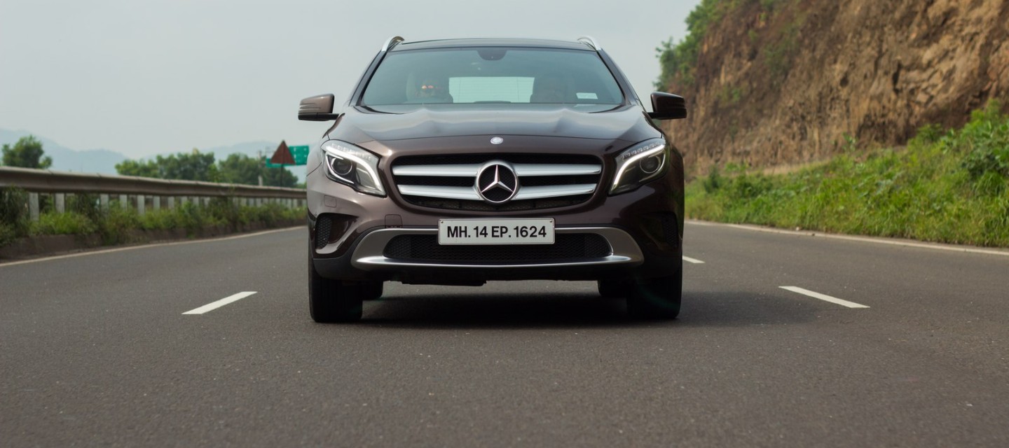 15 Mercedes Benz Gla 0 Test Drive Review Gla Class Crossover Mercedes Gla 0 Road Test Petrol