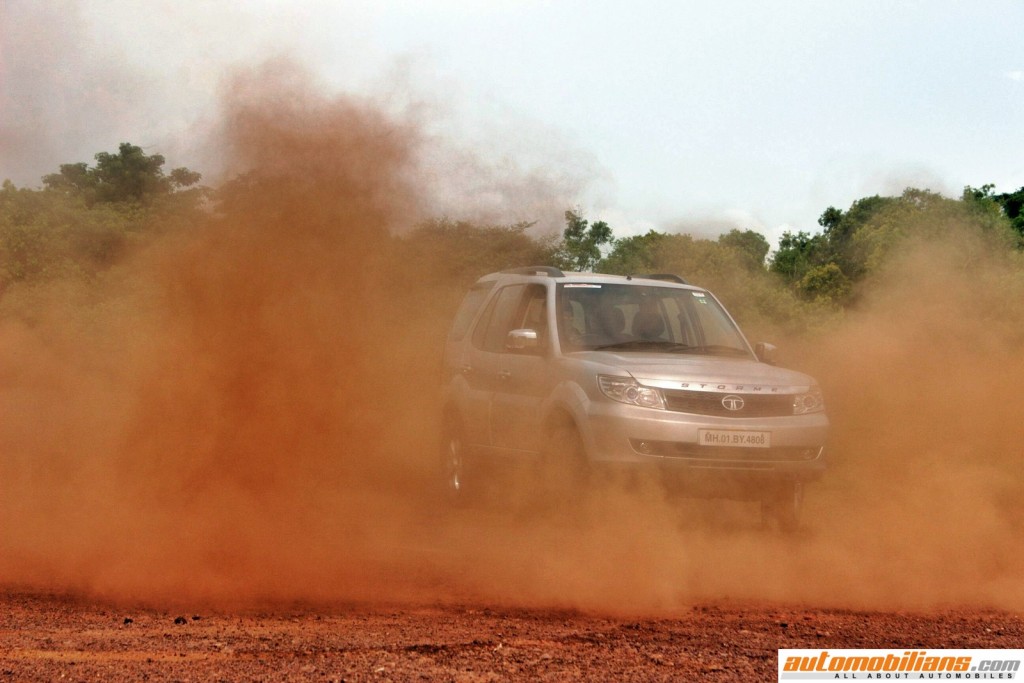 Travelogue - Pune - Bangalore - 2015 Tata Safari Storme 4x4 (7)