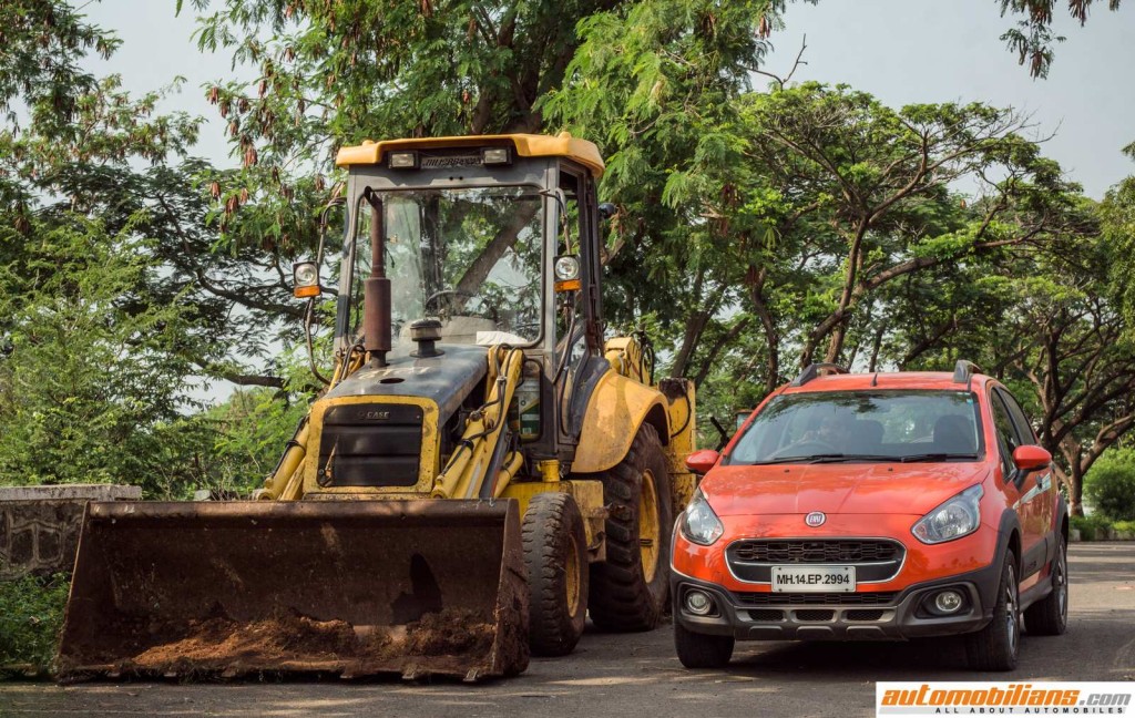 2015-Fiat-Avventura-Design-Interior-Offroad-Test-Drive-Review (9)