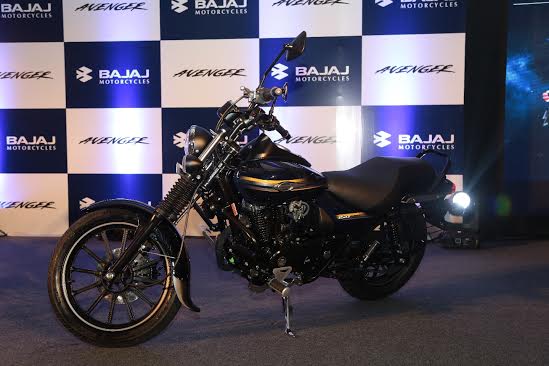 2015 Bajaj Avenger 220 Cruise, 220 Street and Avenger 150  Street launched In India At Rs. 84,000 (220cc) And Rs. 75,000 (150cc) [Ex-Showroom, Delhi]