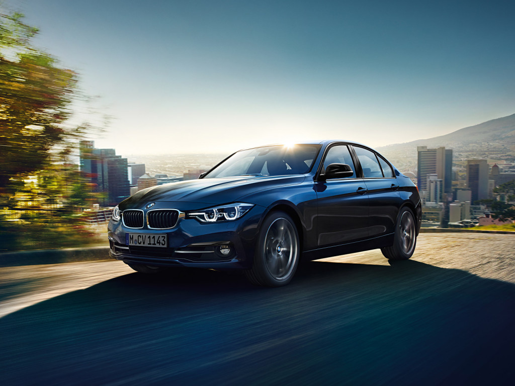 3-series-sedan-wallpaper-1600x1200-08