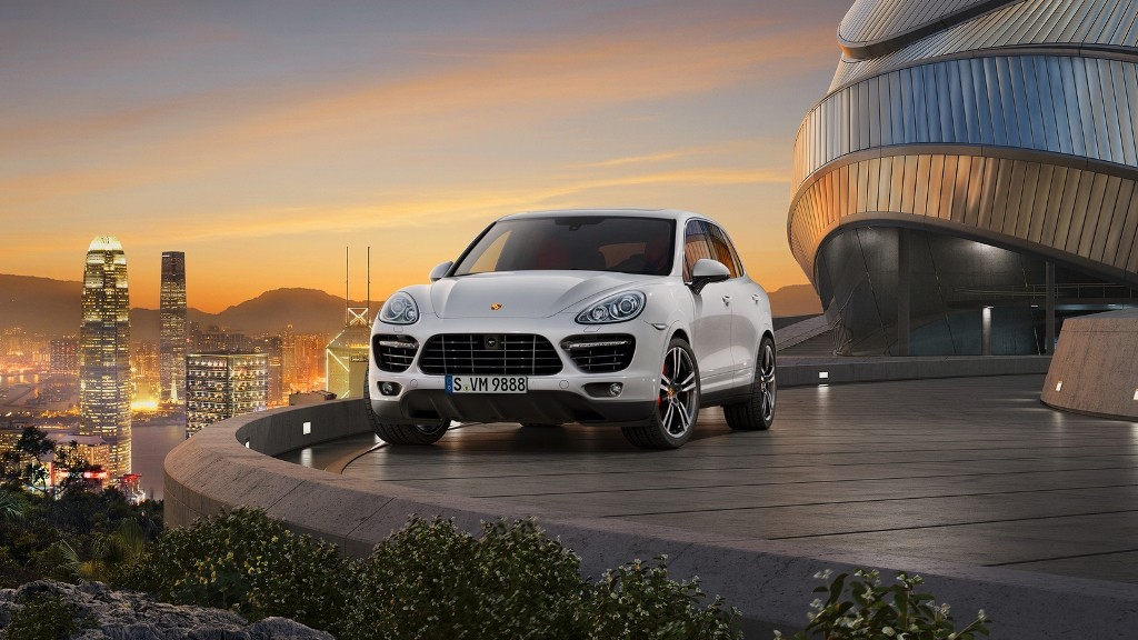 Fastest-Accelerating-SUVs-In-The-World-Automobilians (1)