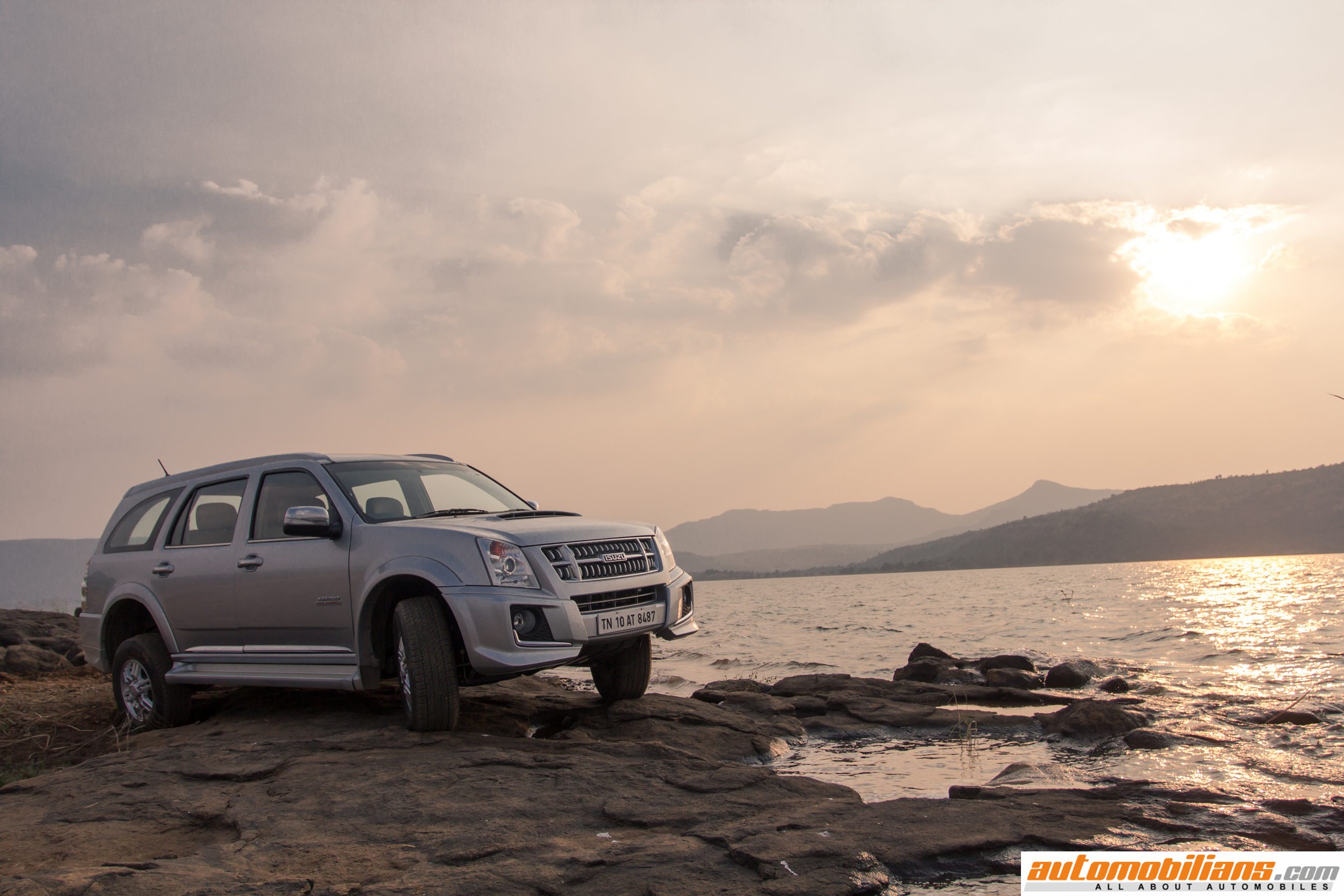 Isuzu MU-7 4×2 Automatic – Test Drive Review