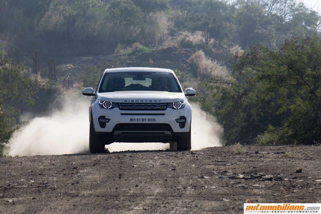 Land-Rover-Discovery-Sport-Review-Automobilians (10)