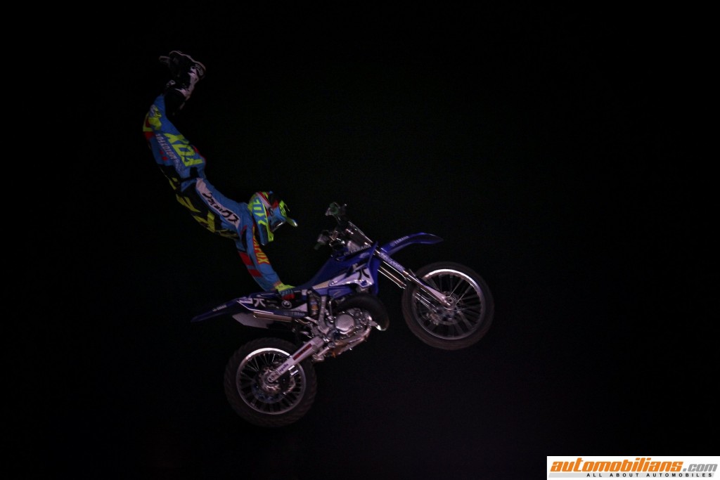 Nitro-Circus-Apollo-Bike-Tyres-Automobilians (8)