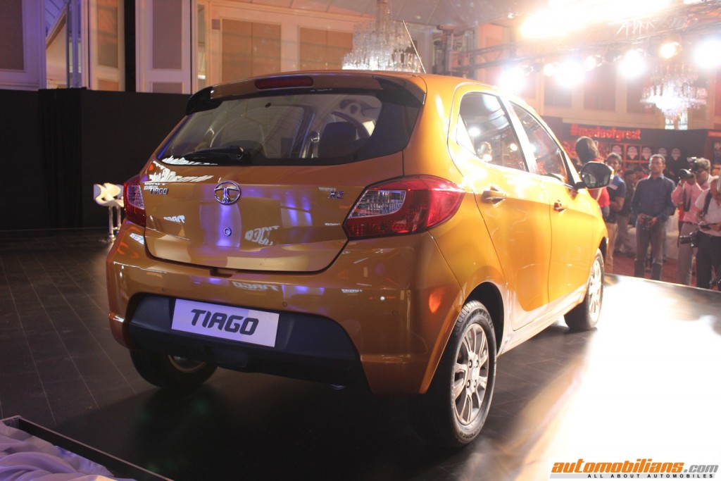 Tata-Tiago-Launch-Automobilians (12)