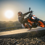 2017-KTM-Duke-390-Unveiled-2016-EICMA-Automobilians (6)