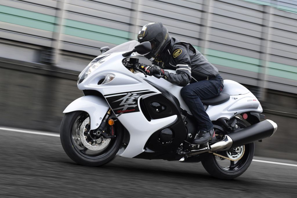 2017 Suzuki Hayabusa Launched In New Colours In India At Rs. 13.88 Lakhs (Ex-Showroom, Delhi)