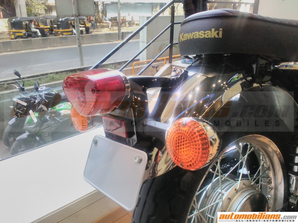 Kawasaki-W800-Dealership-India (17)