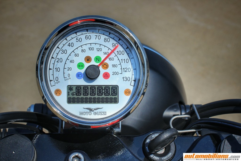 Moto-Guzzi-V9-Roamer-Review-India (13)