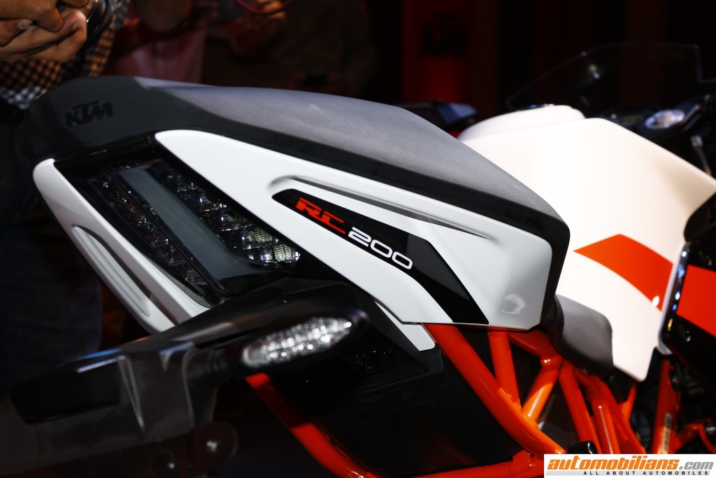 2017-KTM-RC-Range-Launch-Automobilians (19)