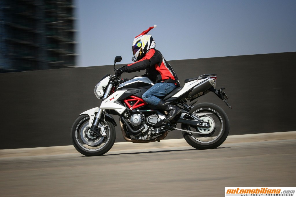 Benelli-TNT-600i-ABS-Test-Drive-Review-Automobilians (7)