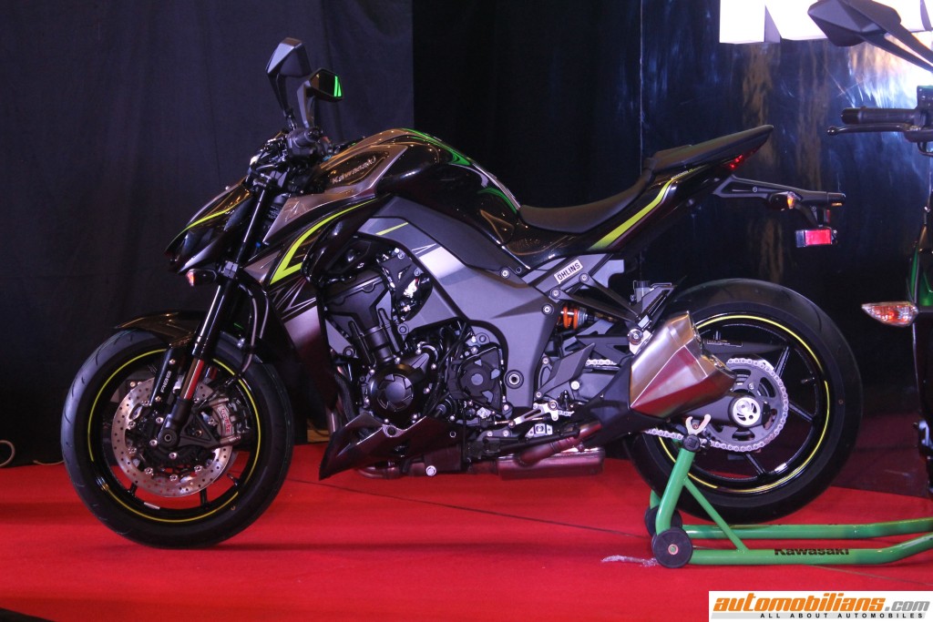 2017-Kawasaki-Z1000-and-Z1000R-India-Launch (9)