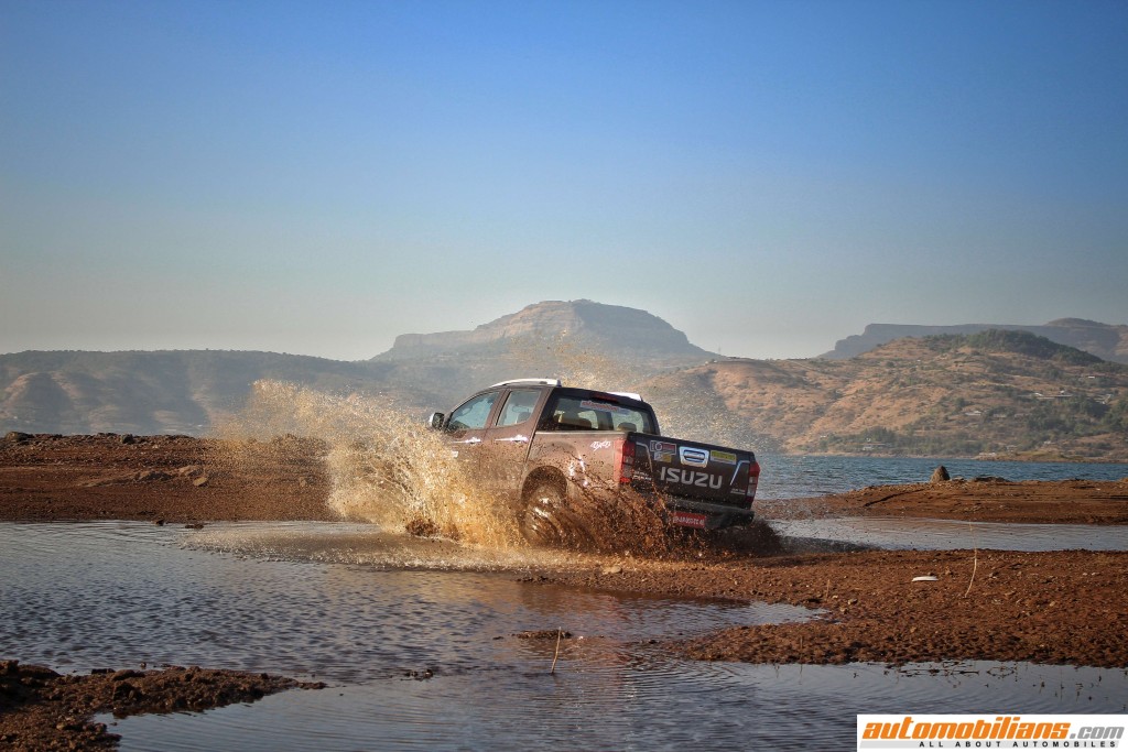 Isuzu-D-Max-V-Cross-Review (10)