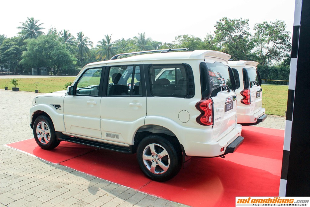2017-Mahindra-Scorpio-Facelift-India-Launch (2)