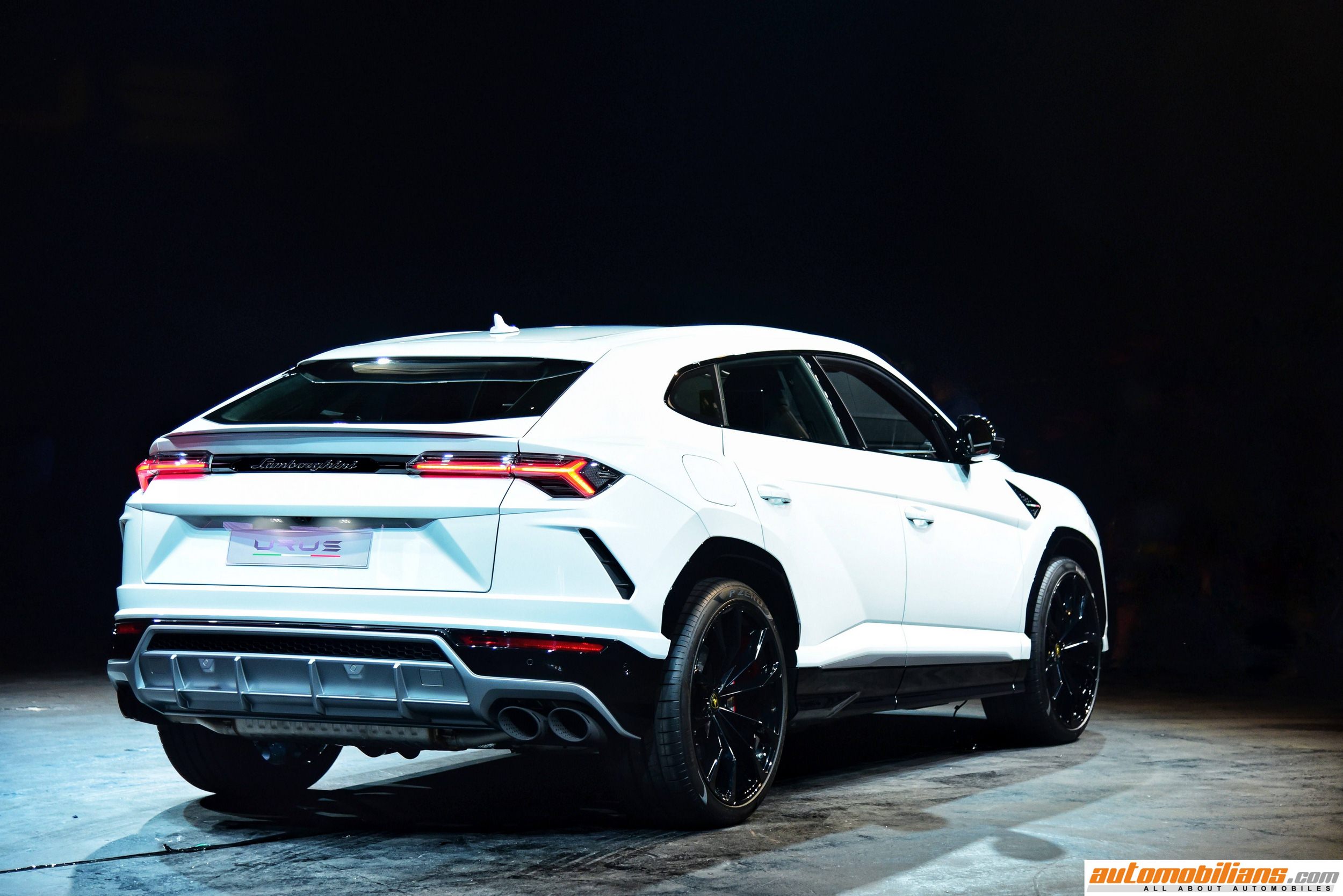 Lamborghini Urus Launched In India At Rs. 3 Crores (Ex ...