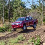 2018-Isuzu-D-Max-V-Cross-Review-Specs-Price-Drving-Dynamics-Automobilians (1)