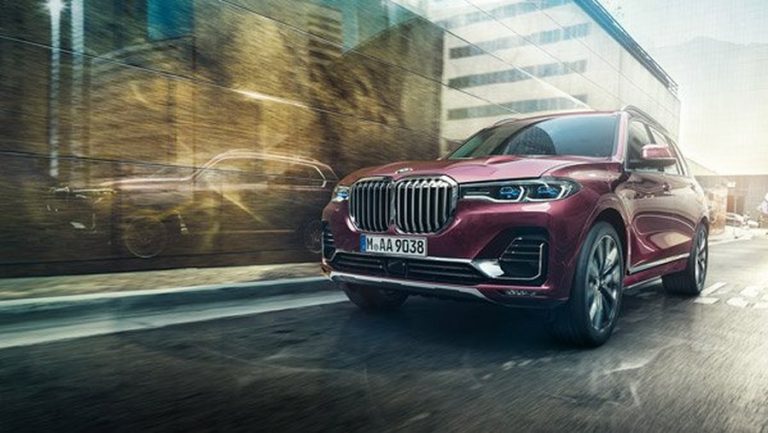 The BMW X7 40i M Sport ‘50 Jahre M Edition’.