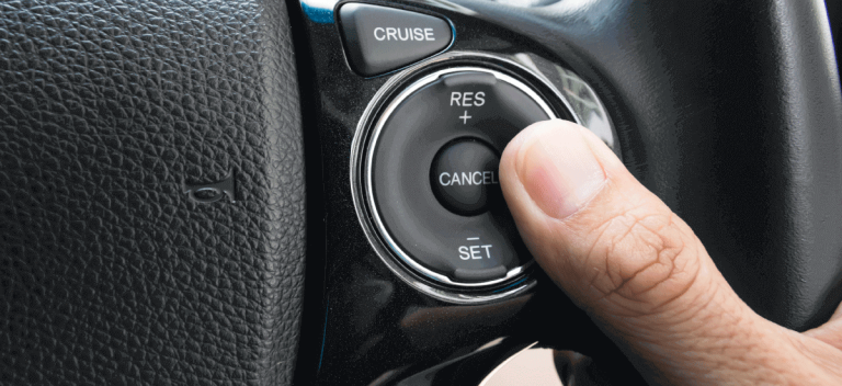 Cruise control and adaptive cruise control in a car: How it works?